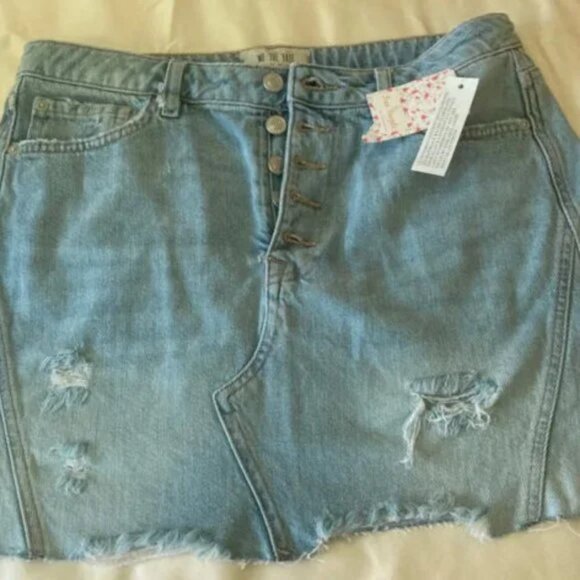 We The Free People Distressed Light Denim A-Line Mini Skirt POCKETS M 10 - Picture 1 of 10